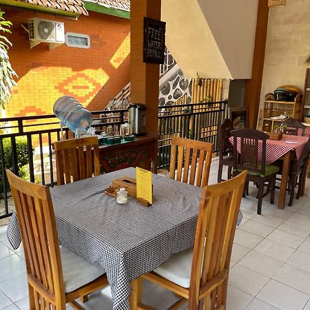 Kubu Elsa Bali Hotel โลวินา ภายนอก รูปภาพ